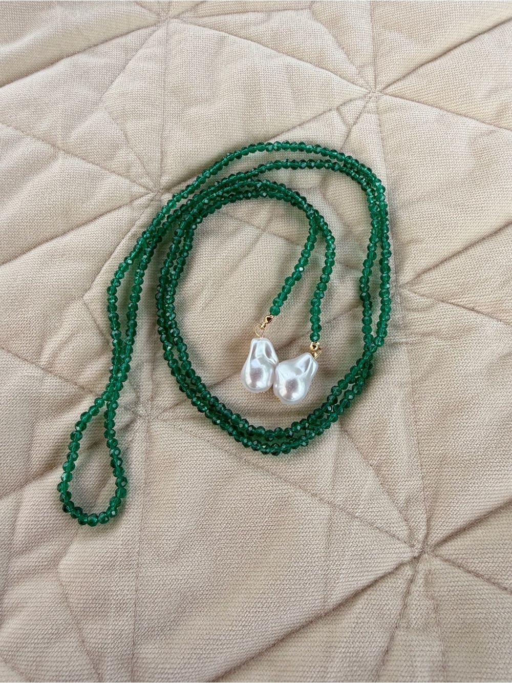 Green Beaded Lariat Necklace with Pearl Drops - Women Jewelry - Picture 7 of 7